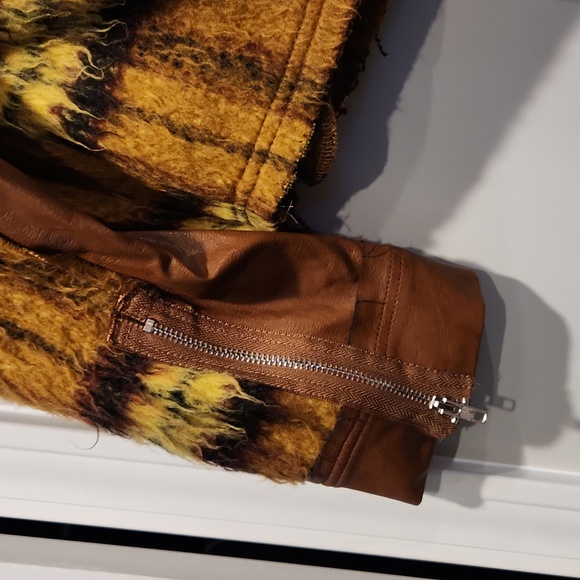 Pol plaid jacket nwot - Picture 3 of 4